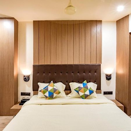 Hotel Nexus Раджкот Екстер'єр фото